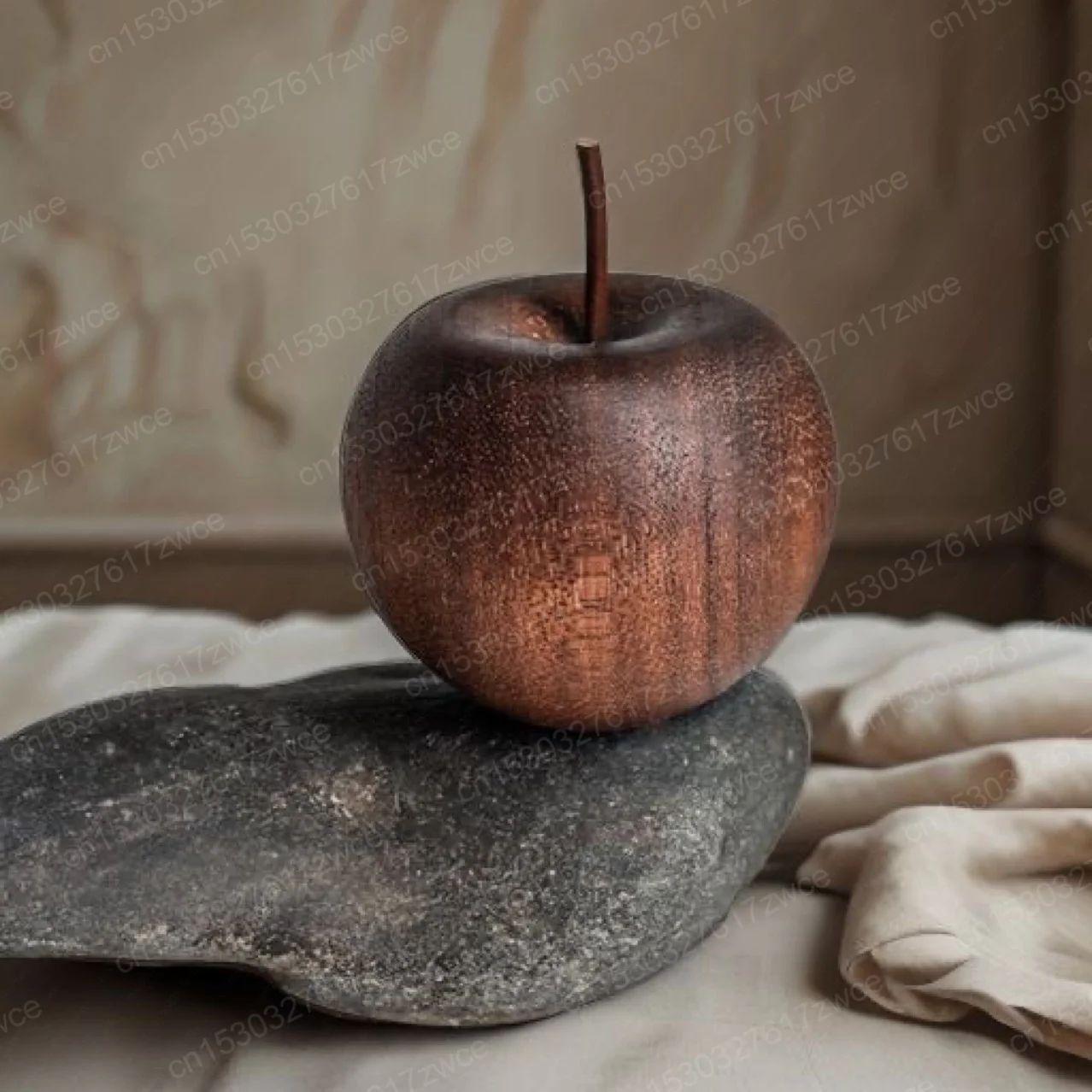 Difusor Aromático Decorativo em Madeira Natural Forma de Maçã
